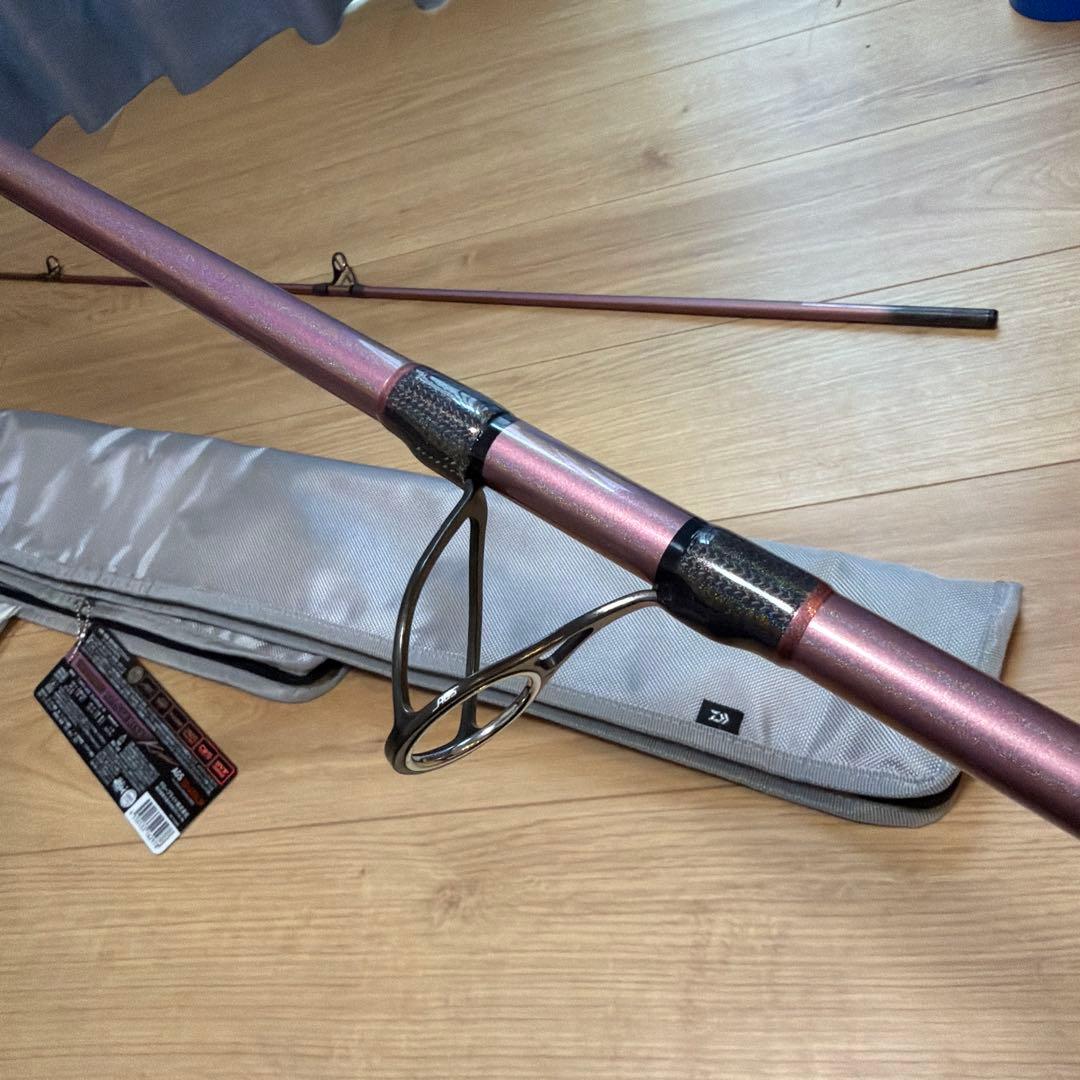 ダイワ　23トーナメントマスタライズキス AGS 30-405LM・W 美品