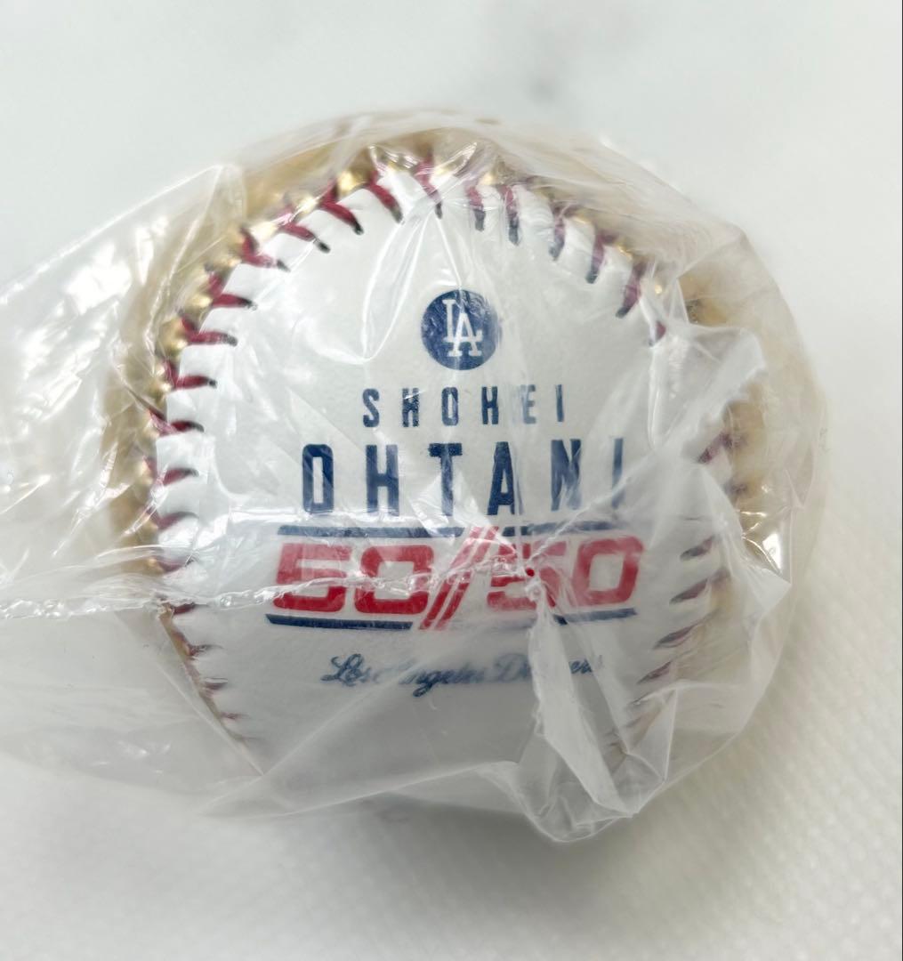 【新品未開封】大谷翔平 50/50達成記念 プリントサイン入りボール ドジャース