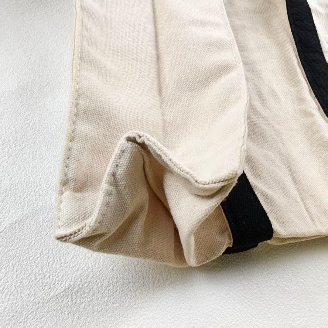 CHANEL ノベルティ ホワイト キャンバス トートバッグc1l
