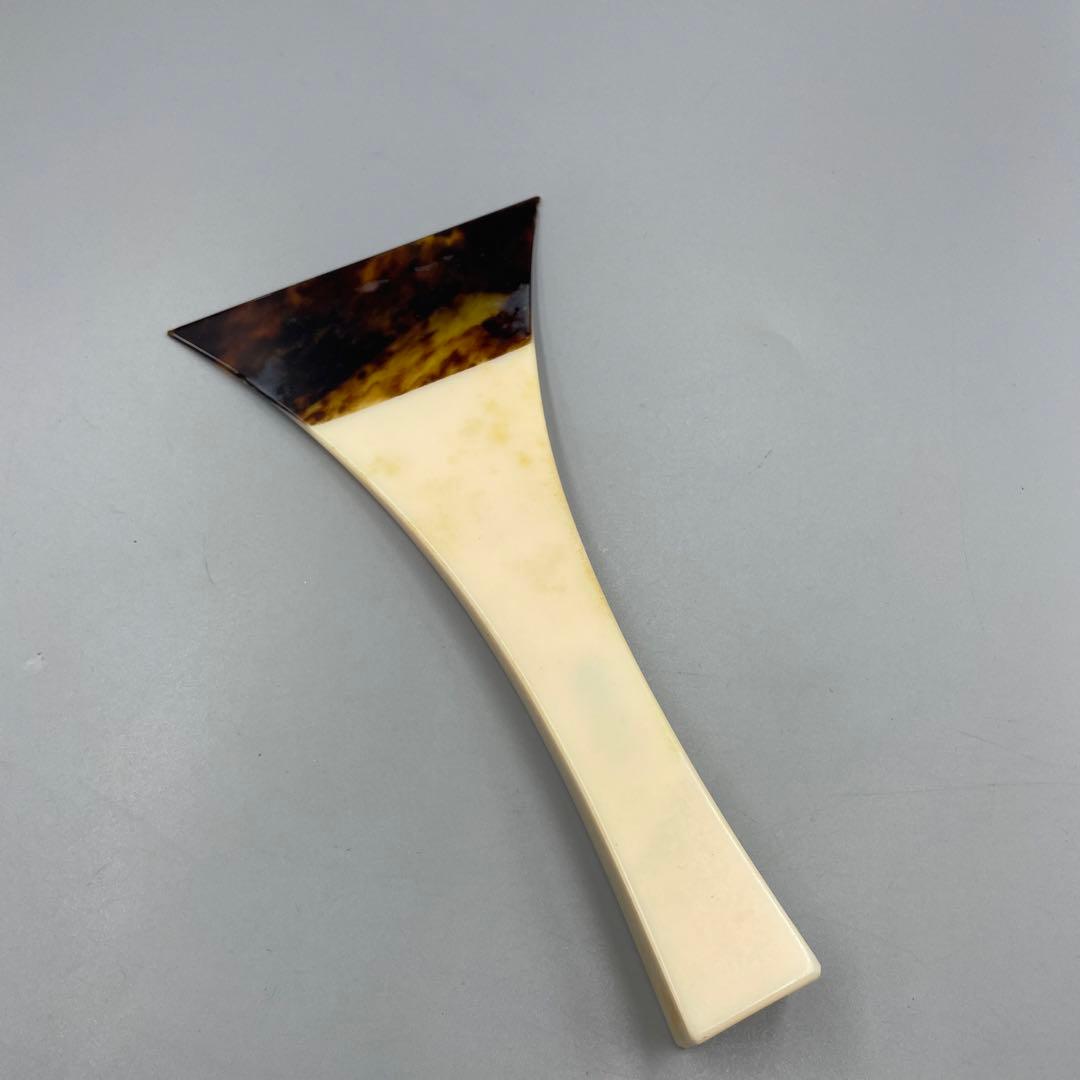 239ヴィンテージ 天然素材　三味線バチ　重さ約114g