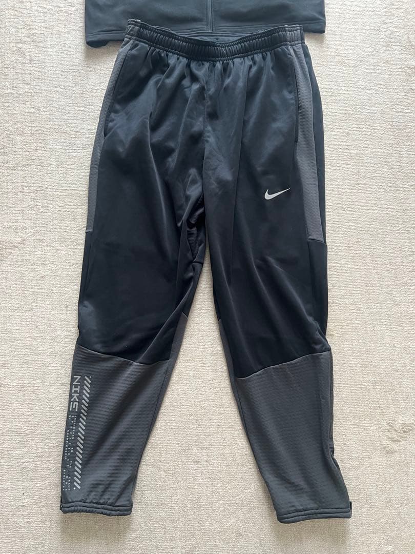 Nike ランニングパンツ　ほぼ新品