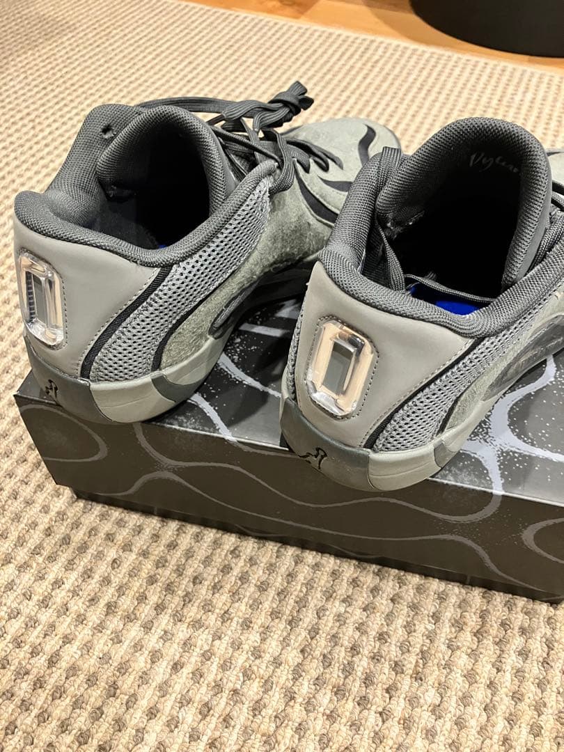 Jordan グレー ローカット バスケットシューズ
