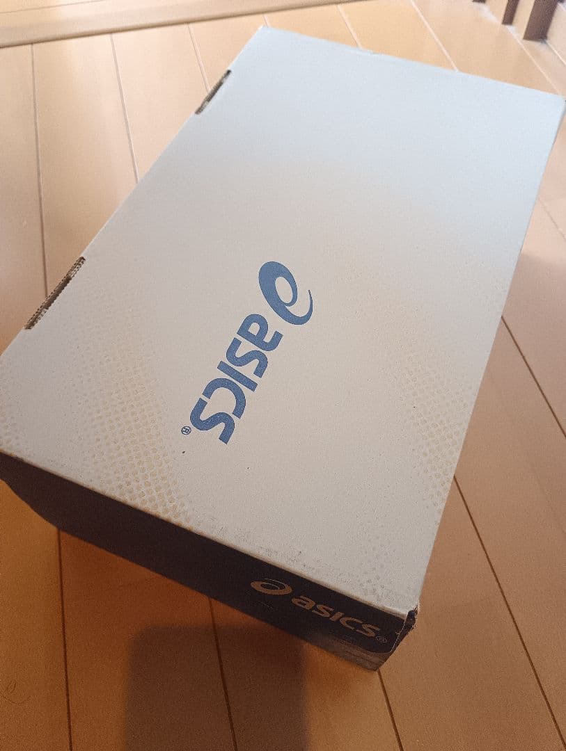 アシックス　レディース用ランニングシューズ　24.0cm