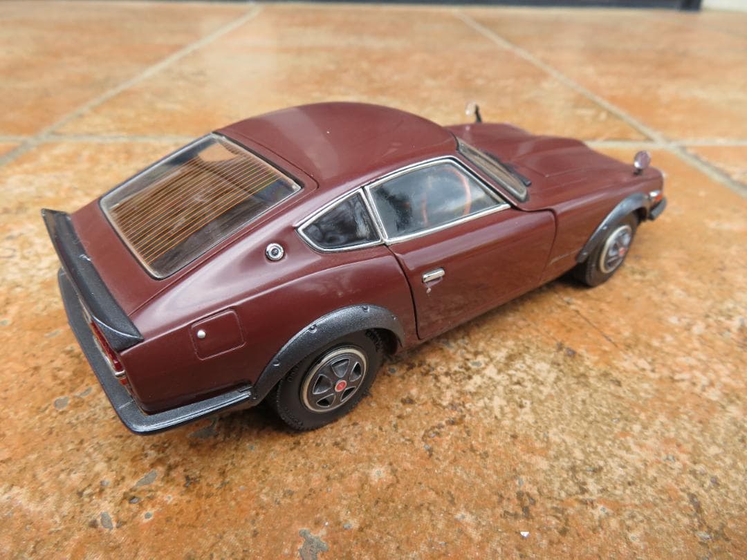 エブロ　1/24　フェアレディ240ZG