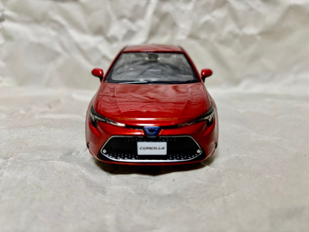 カローラ　カラーサンプル ミニカー　スカーレットメタリック　専用箱付