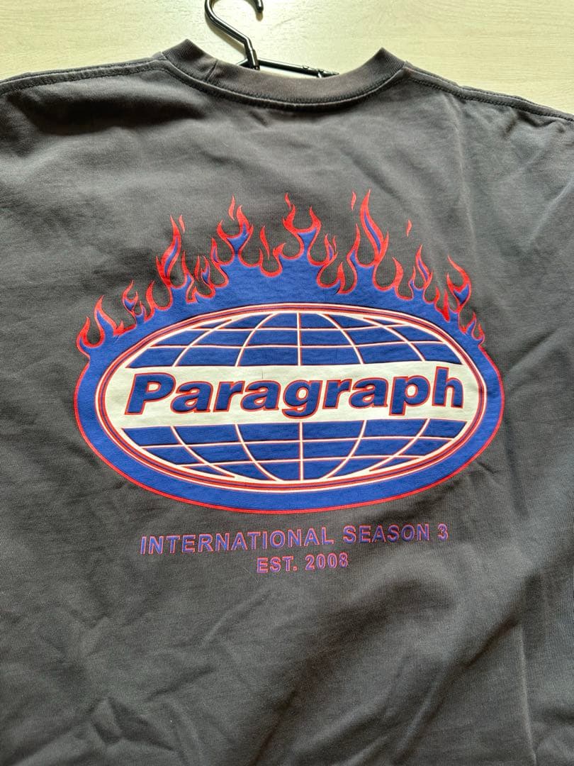 Paragraph グラフィックTシャツ 黒