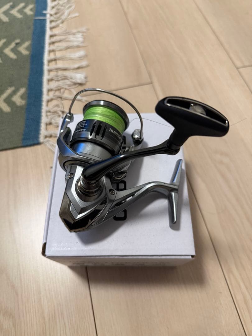 SHIMANO 21ナスキー　c3000hg スピニングリール