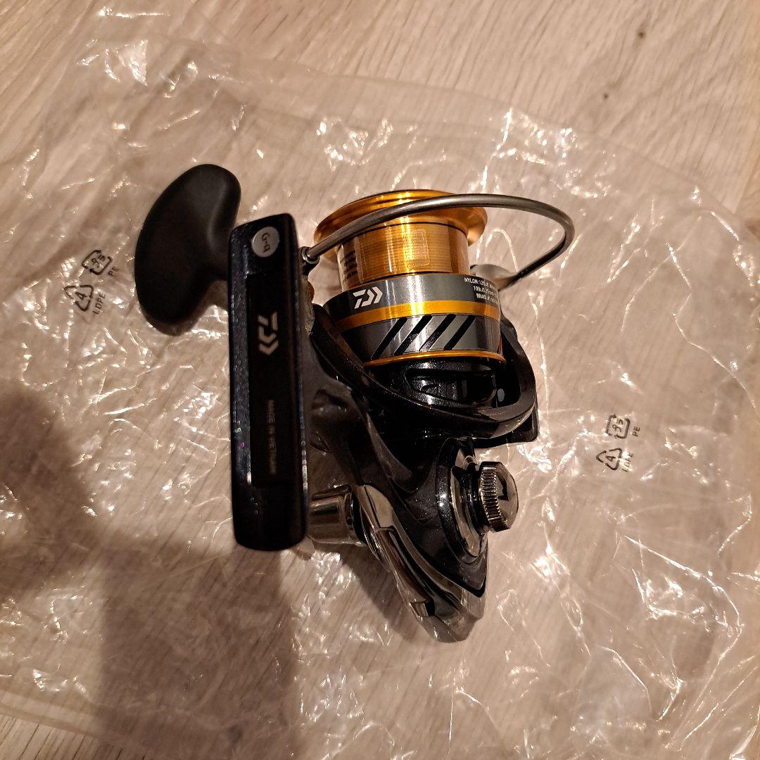 【たか】Daiwa REVROS LT 4000-CH スピニングリール