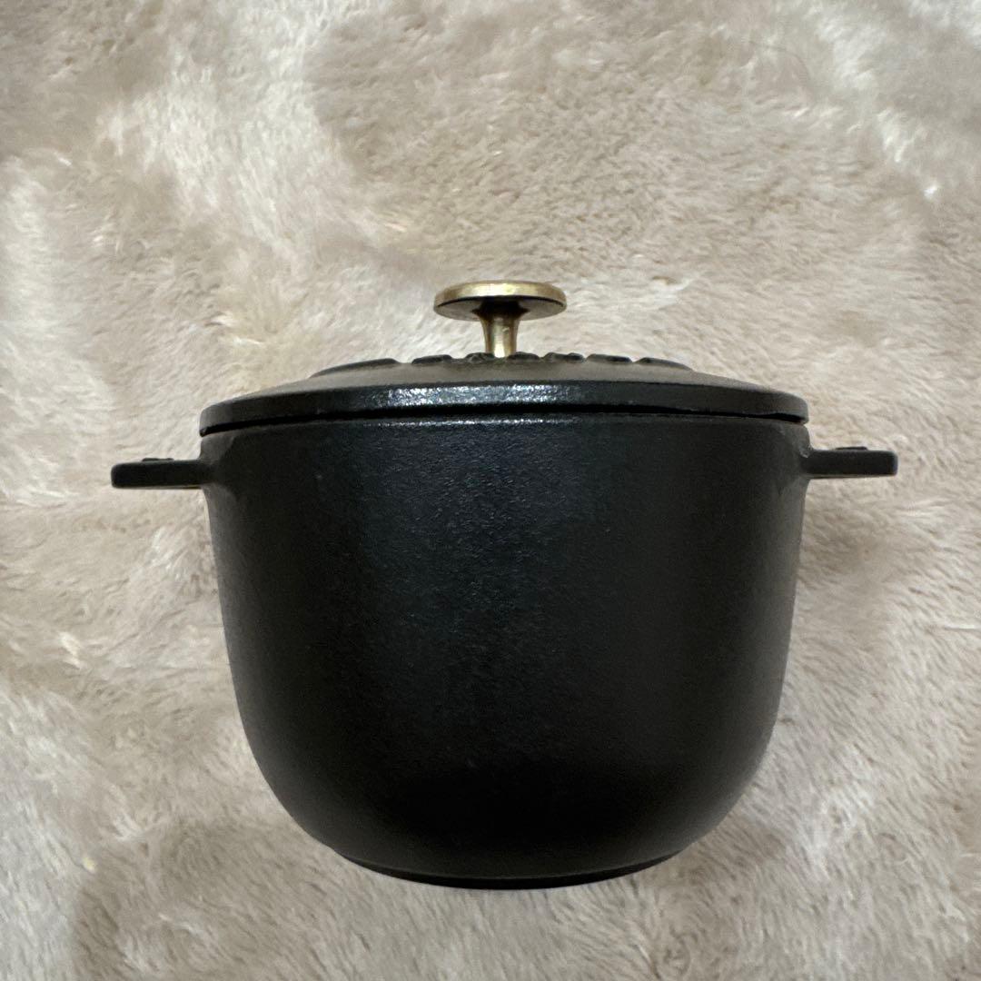 STAUB 鋳鉄製 ブラック ココット　デ　 ゴハン12㎝