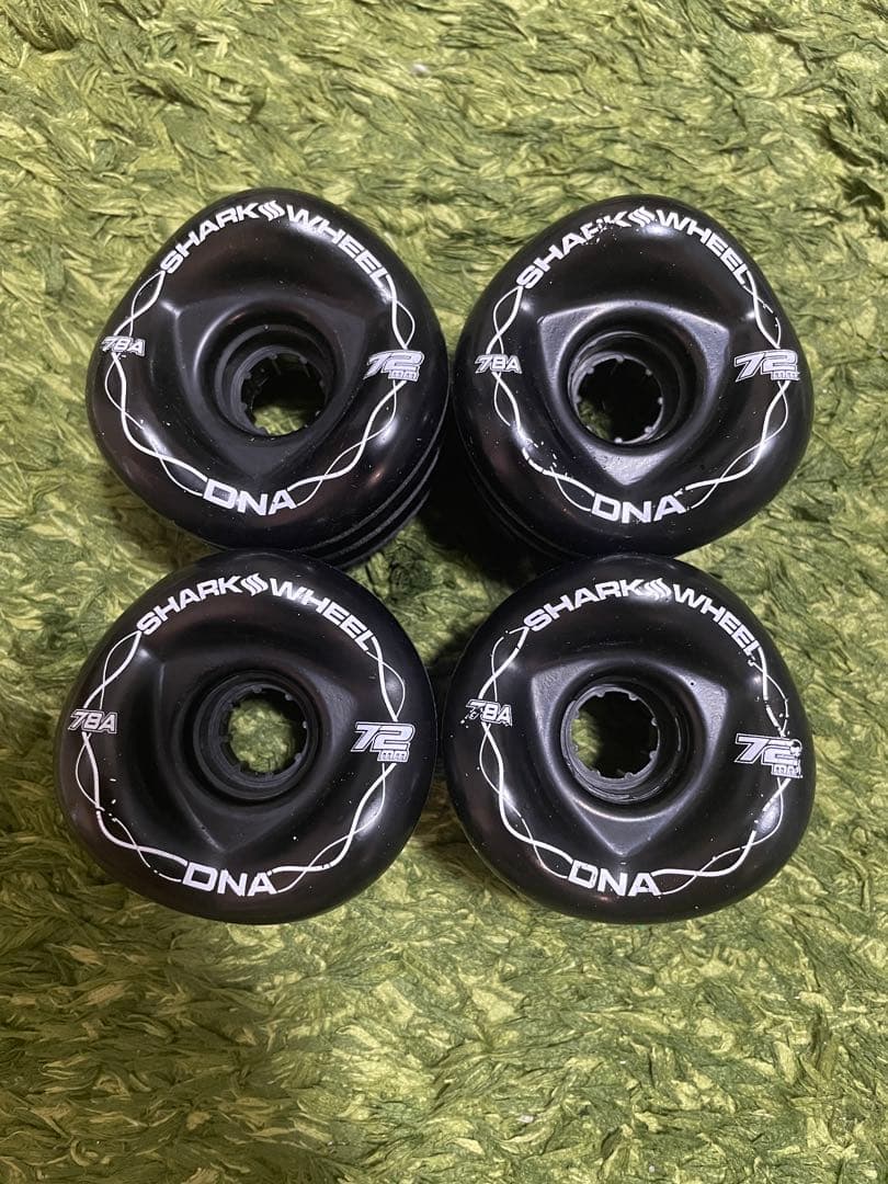 ［新品 ］シャークウィール 72mm 78a ブラック