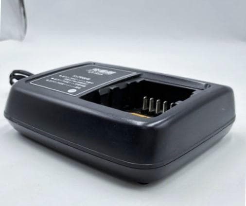 ★清掃済 美品 YAMAHA パス自転車用 充電器　X90-8210C-00