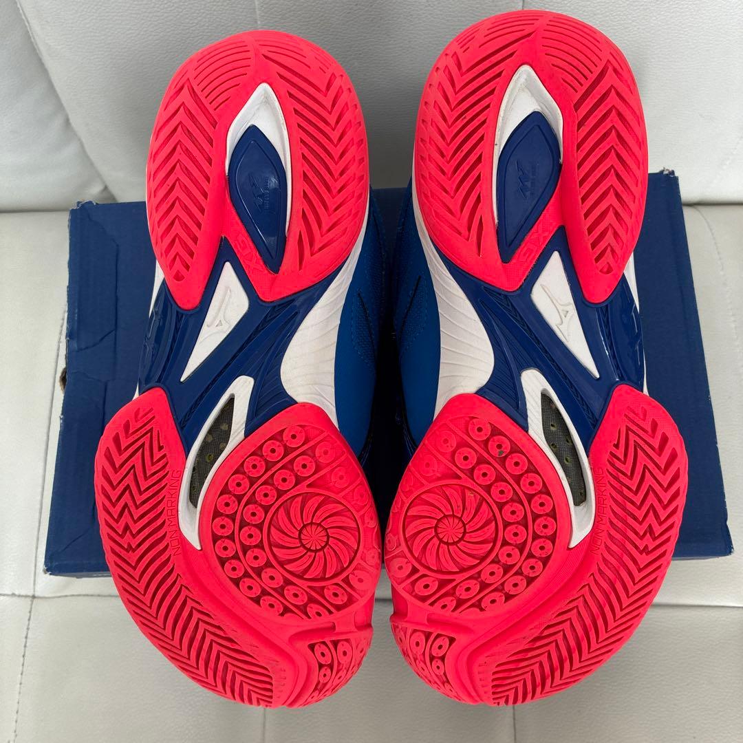 《美品》ミズノWAVE CLAW2 3E バドミントン靴　25