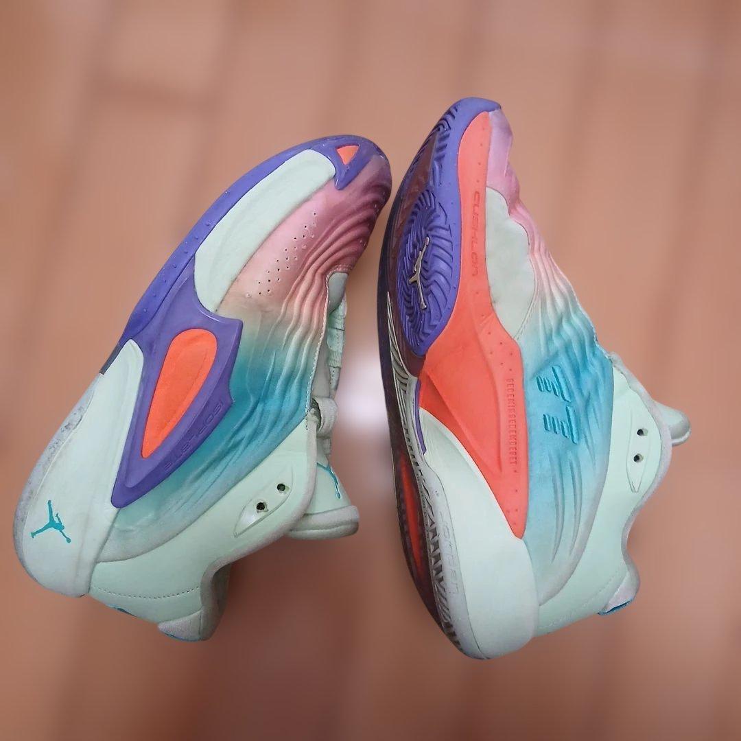 JORDANLUCA3　バッシュ グラデーション27cm