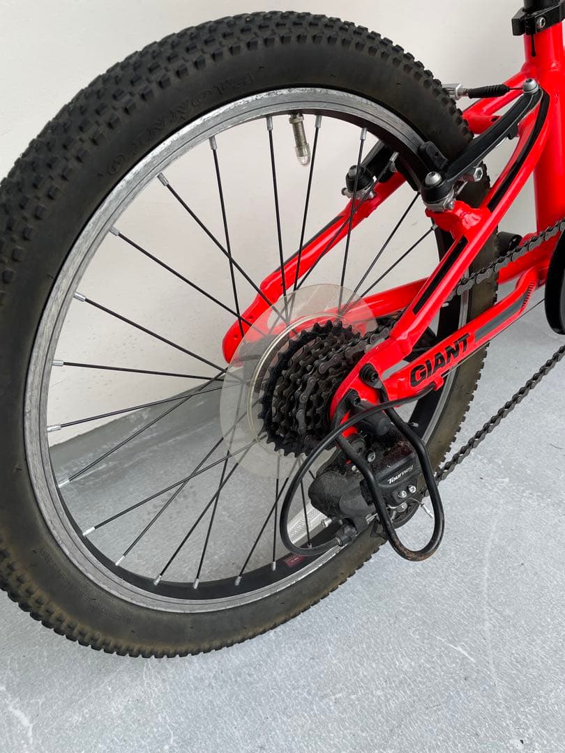 GIANT 子供用自転車 20インチ 赤