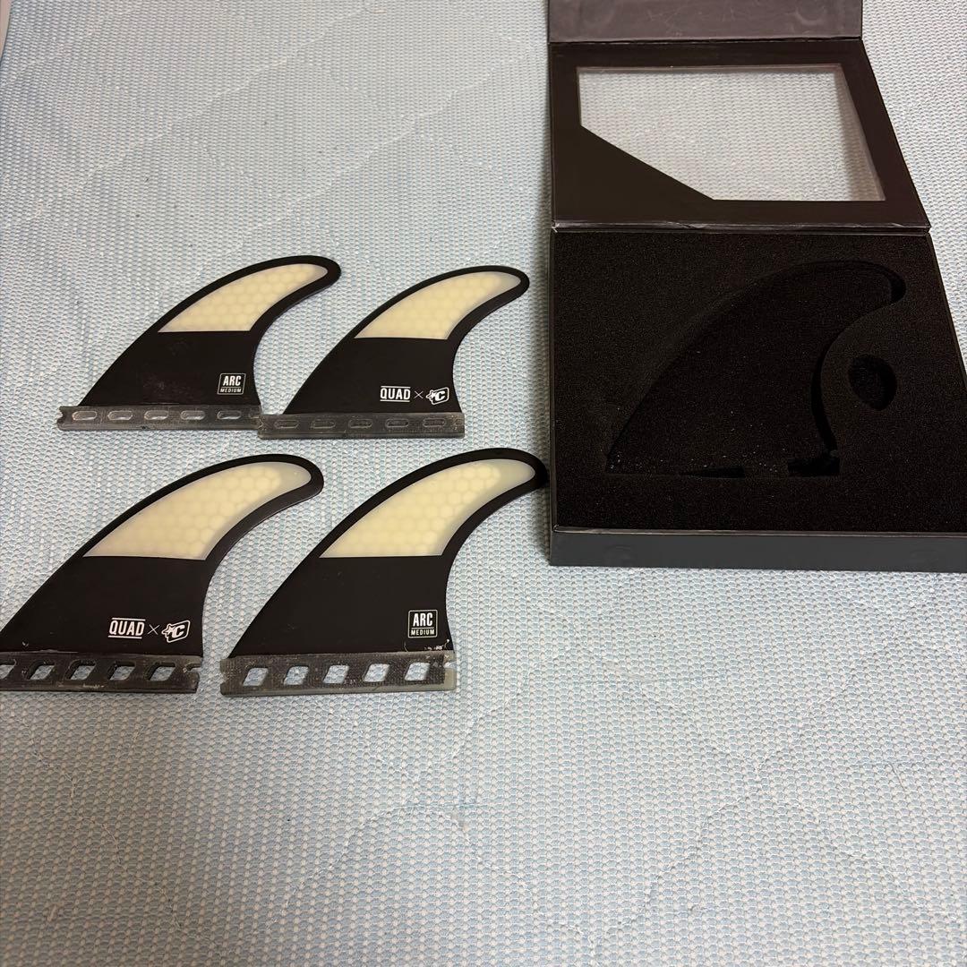 CREATURES QUAD SET サーフボードフィン 4枚セット