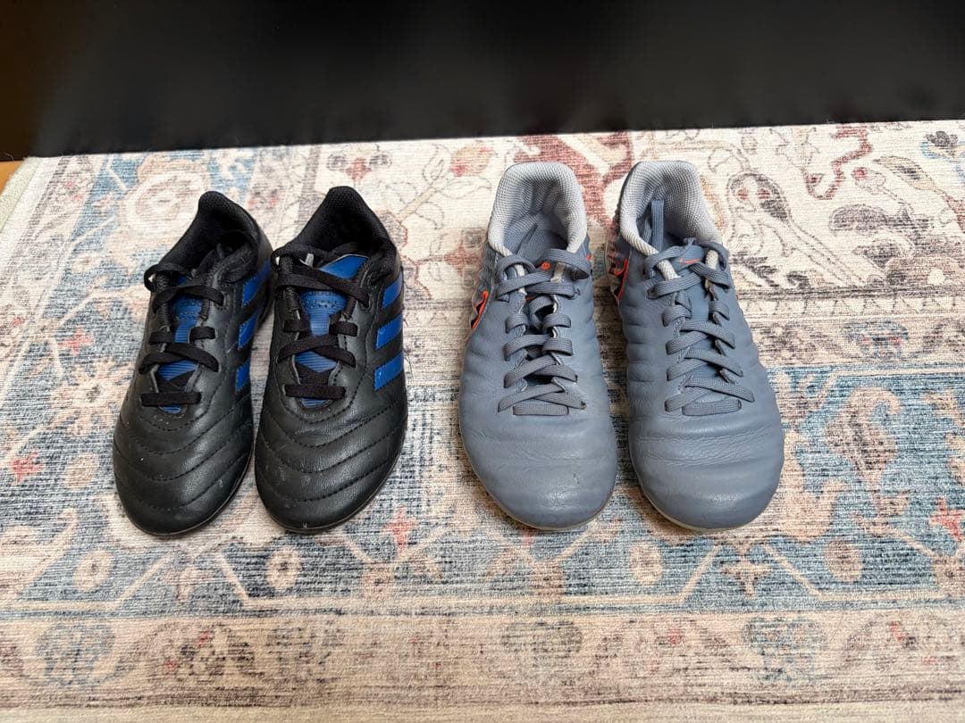 キッズ サッカーシューズ4足セット adidas Nike等