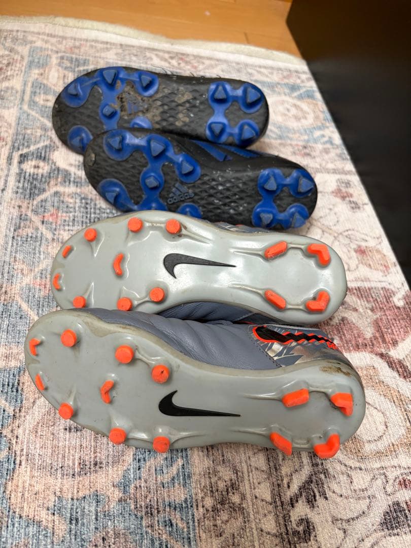 キッズ サッカーシューズ4足セット adidas Nike等