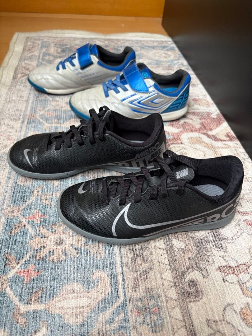 キッズ サッカーシューズ4足セット adidas Nike等