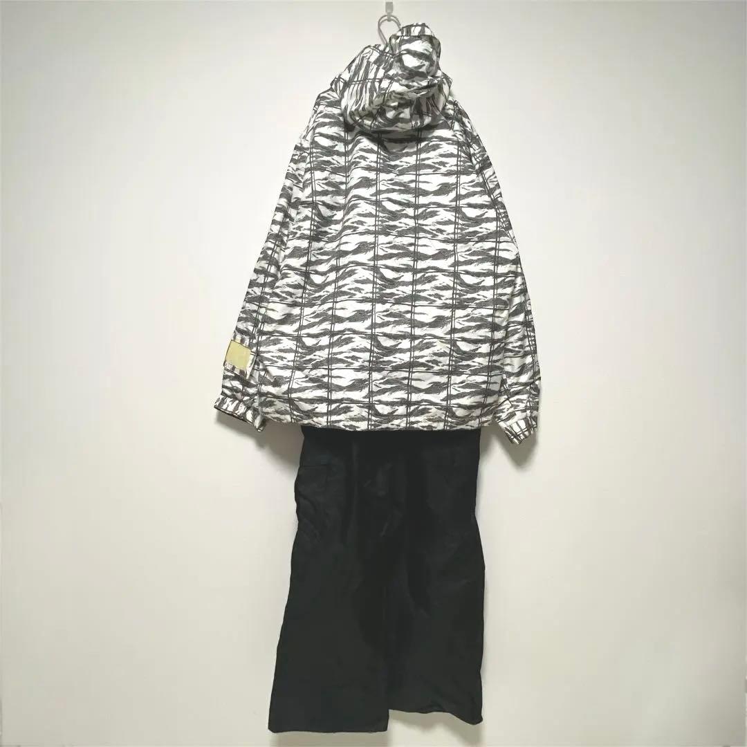 【土日限定価格】KISSMARK スノーボード／スキー兼用ウェア 上下セット