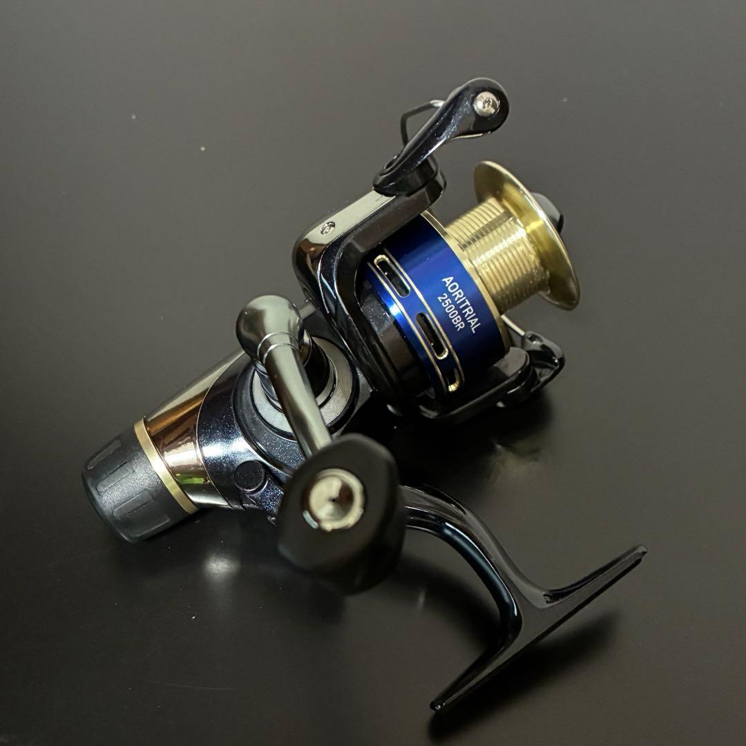 DAIWA AORITRIAL 2500BRスピニングリール