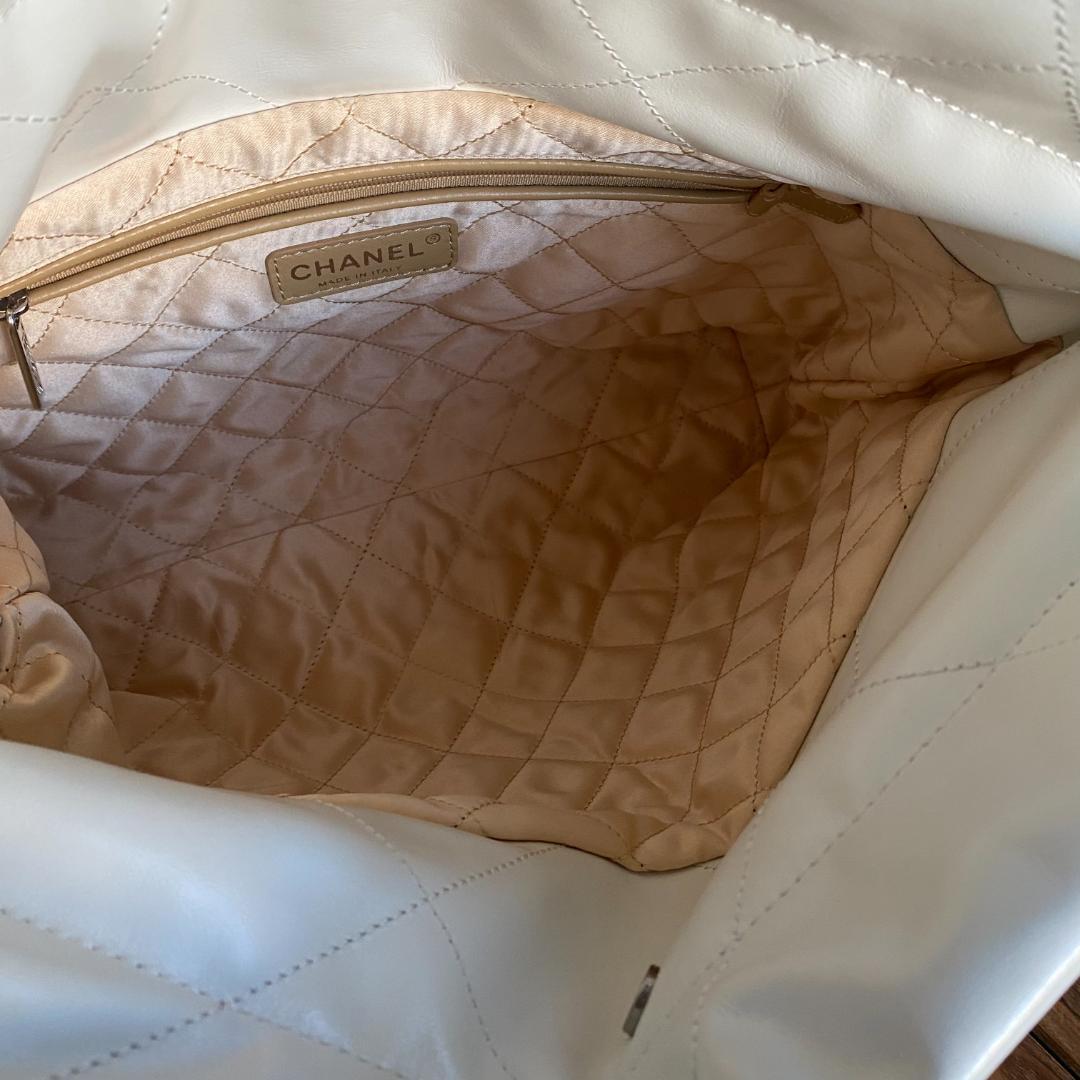 ♪可愛い♡CHANEL チェーンショルダーバッグ 22 バッグ ホワイト