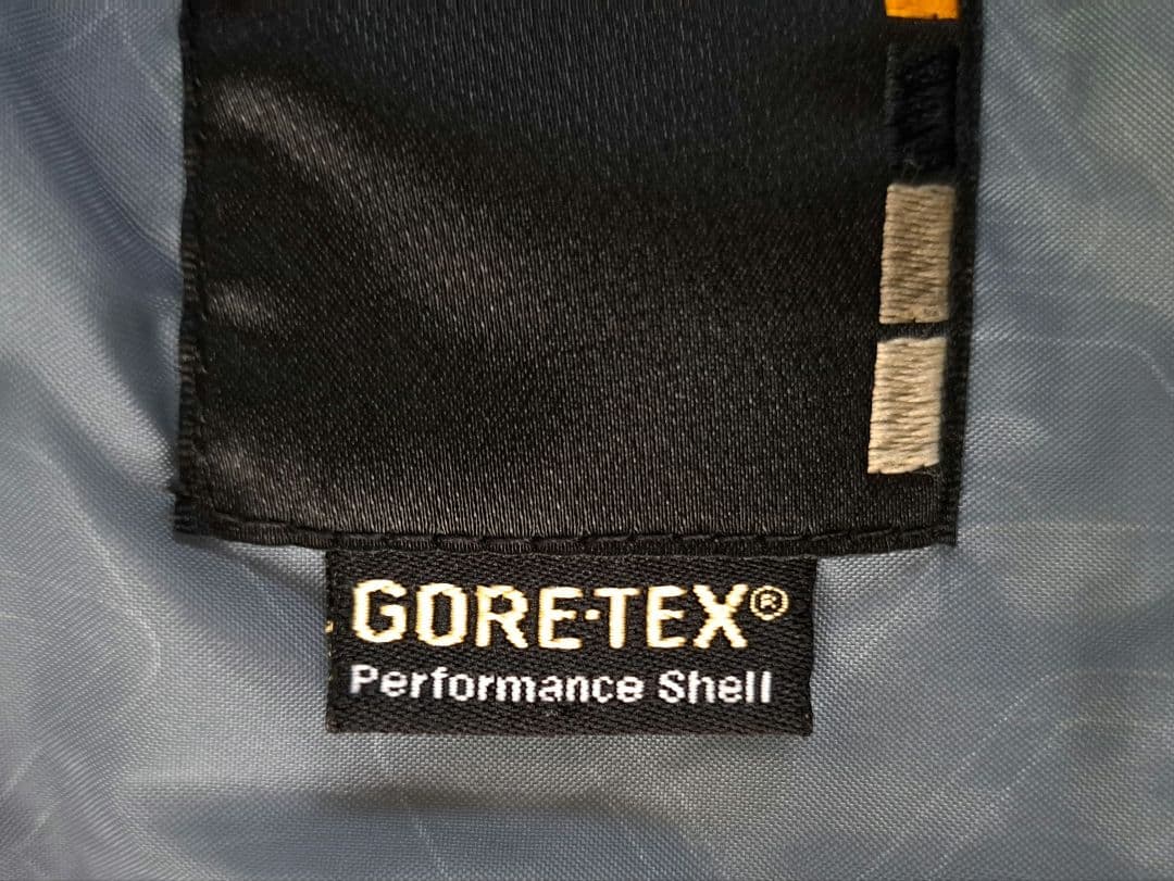 Burton　akシリーズ　 GORE-TEX フード付きジャケット　Mサイズ