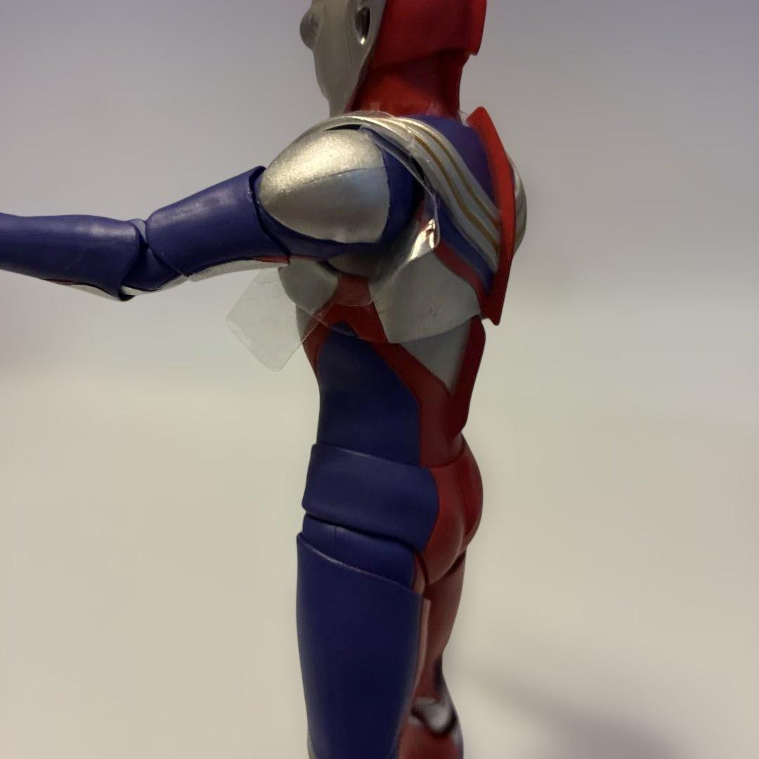 S.H.フィギュアーツ　真骨彫製法　ウルトラマンティガ