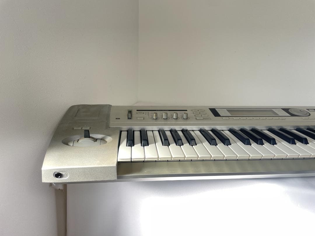 KORG コルグ TRITON Le 61鍵盤 シンセサイザー