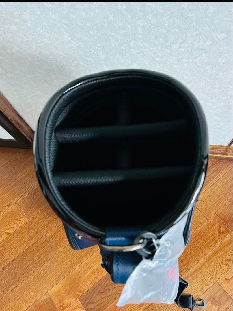 お値下げ【新品.未使用】advisar キャデイバッウ