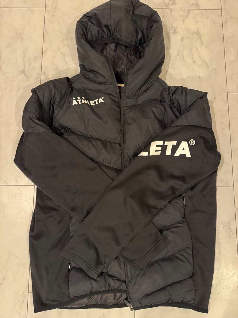 ATHLETA アスレタ 中綿 ウォームジャケット ダウン フード付 ブラック