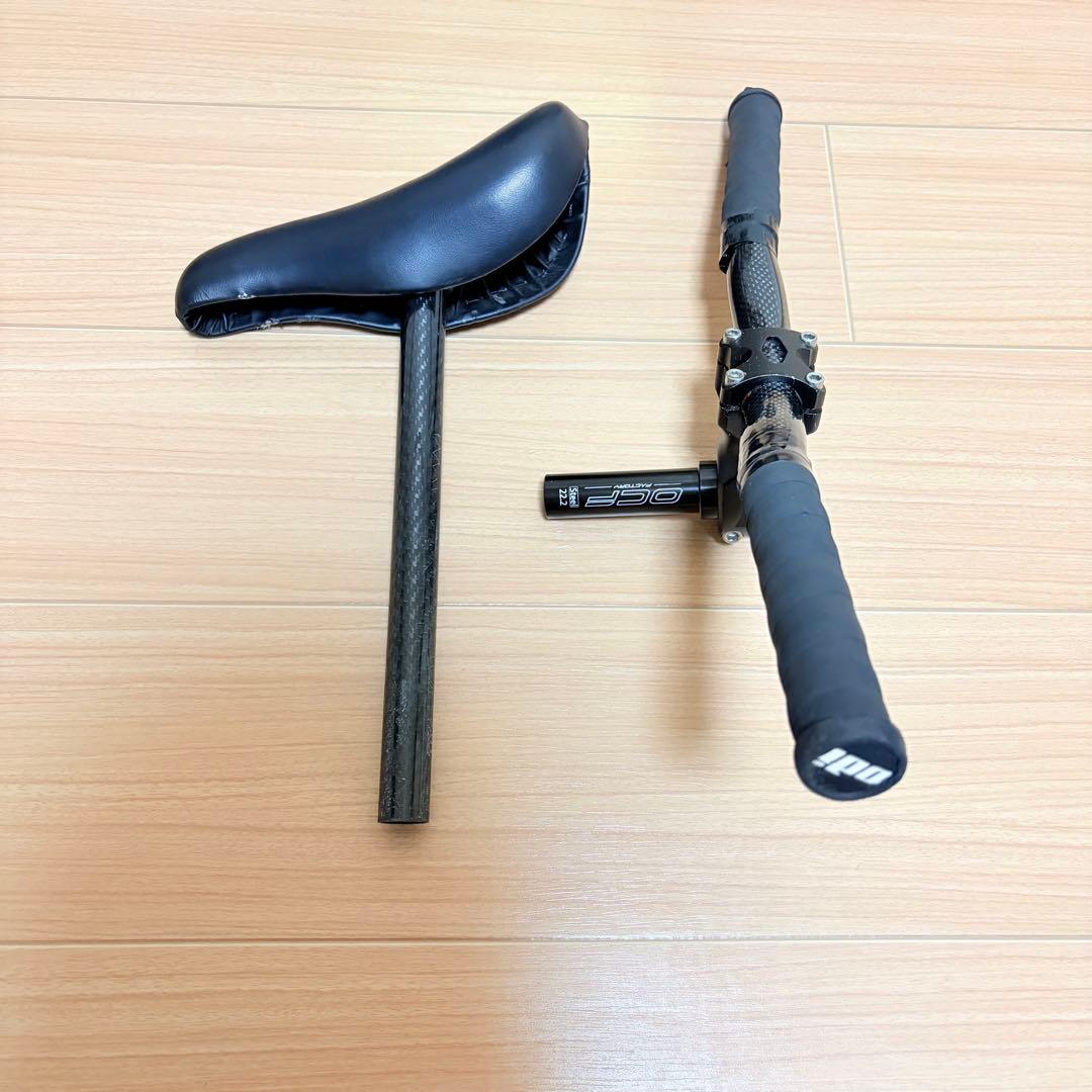 STRIDER カスタム　カーボン アルミホイール　ハンドル　サドル　社外