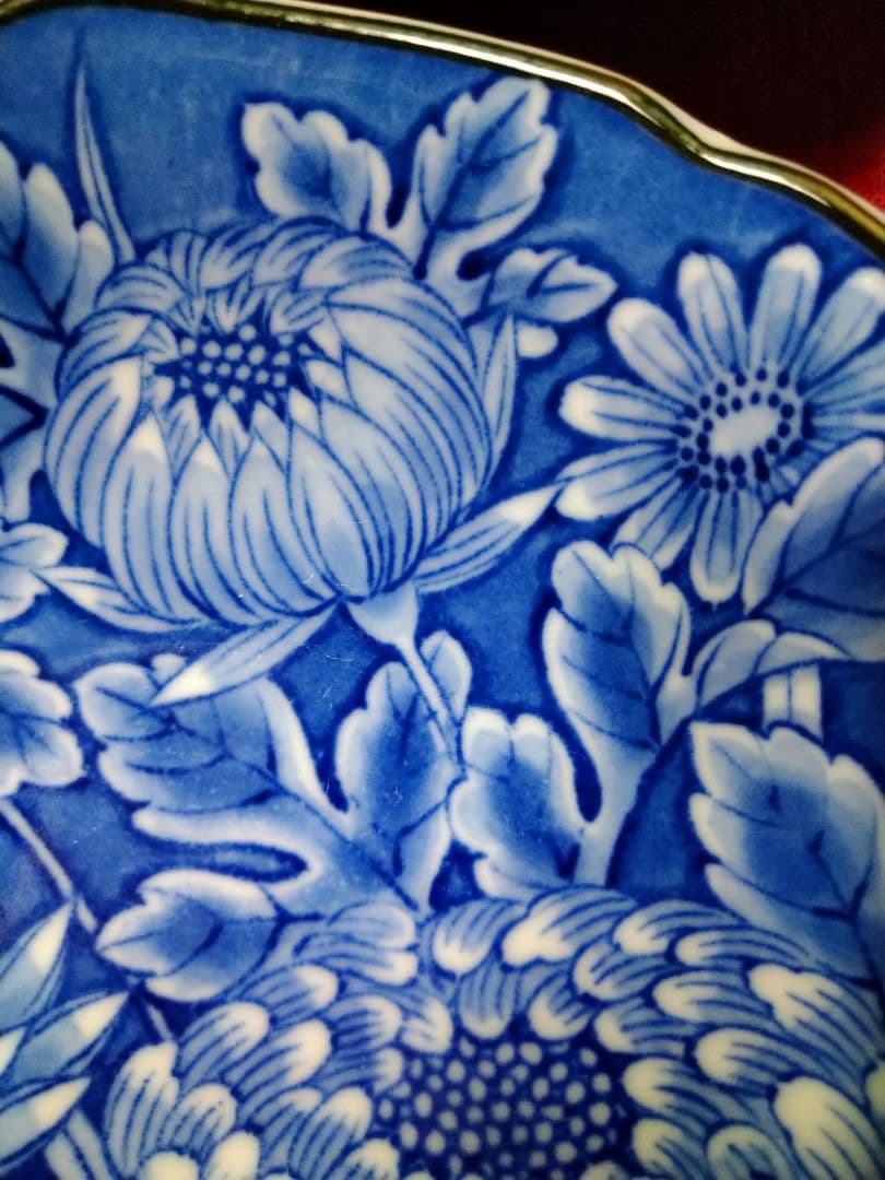 ♣希少なレアヴィンテージ品♥６０年前ヴィンテージ品♥染付菊絵柄有田焼・輪花２中皿