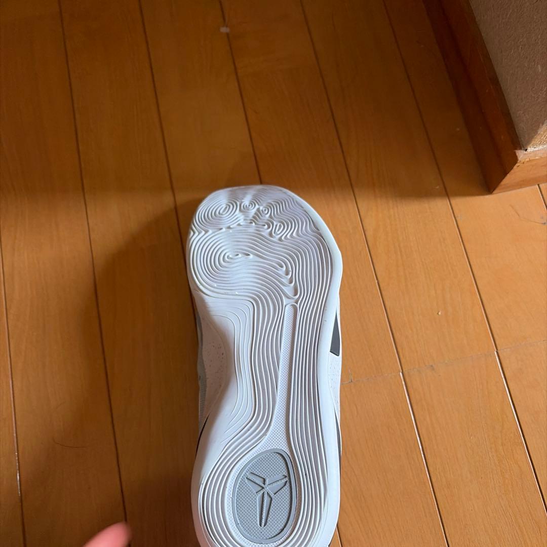 Nike Kobe 9 グレー シューズ