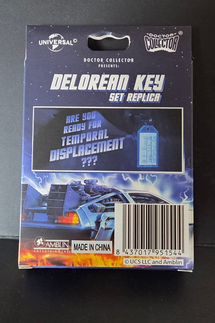 バック・トゥ・ザ・フューチャー デロリアンキーレプリカキーホルダー限定
