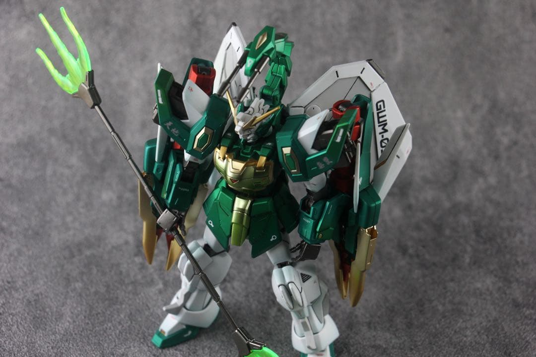 ＨＧ 1/144 アルトロンガンダム 新機動戦記ガンダムEW 改修塗装済み完成品