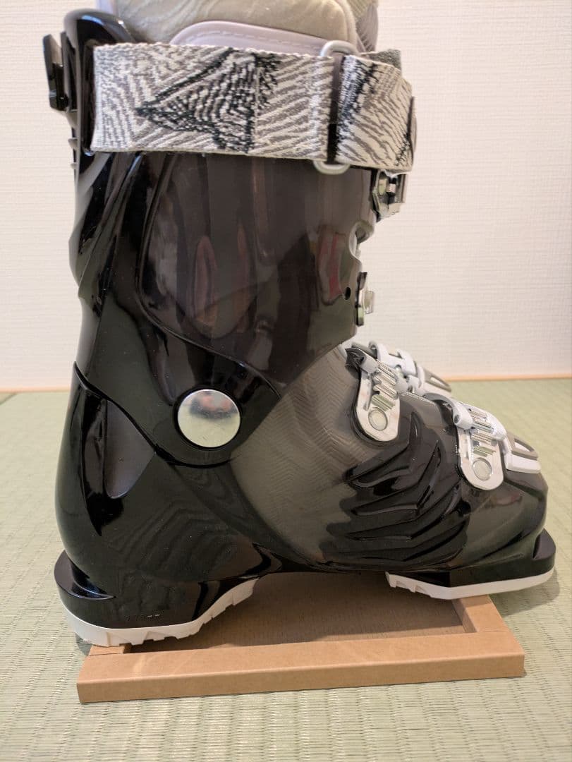 【美品】Atomic スキーブーツ 女性用 ブラック23.0