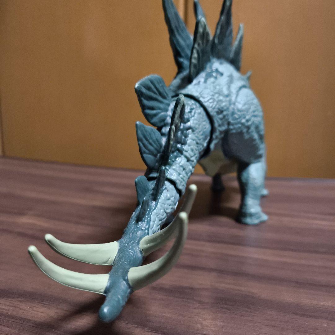 ジュラシックワールド アクションアタック ステゴサウルス フィギュア