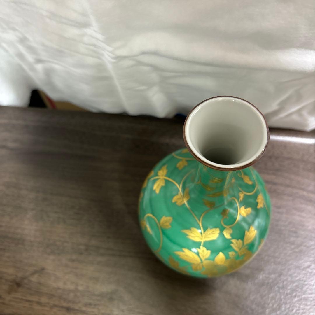 花瓶　九谷　錦山だと思います