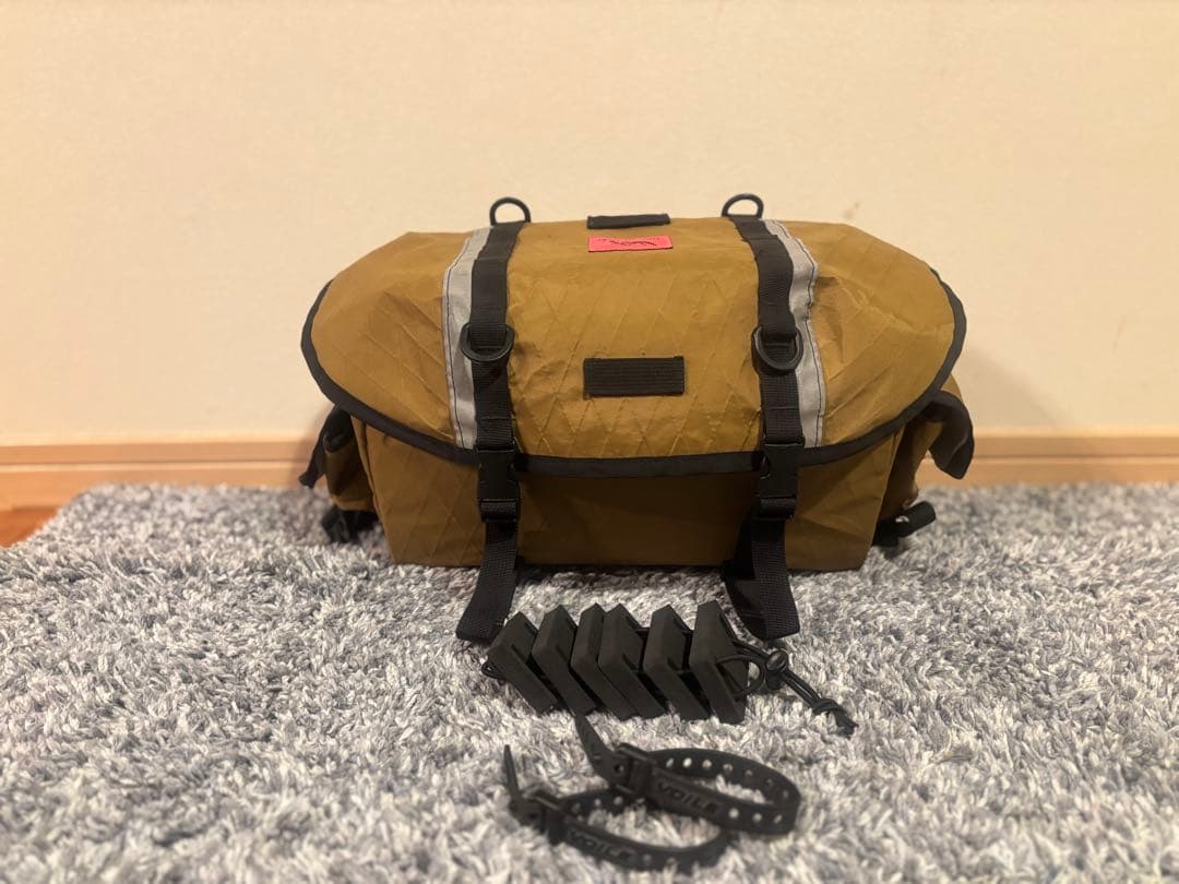 SWIFT INDUSTRIES zeitgeist pack フロントバッグ