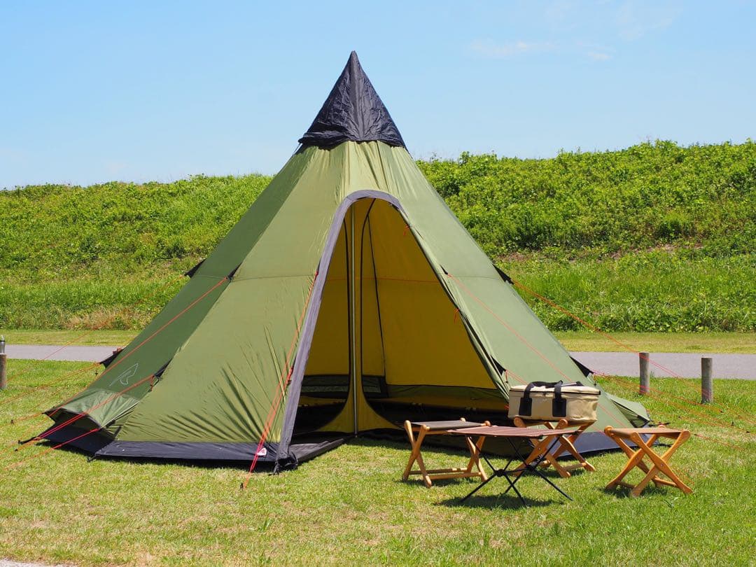 ワンポールテント　最大8人　ローベンス　フィールドステーション