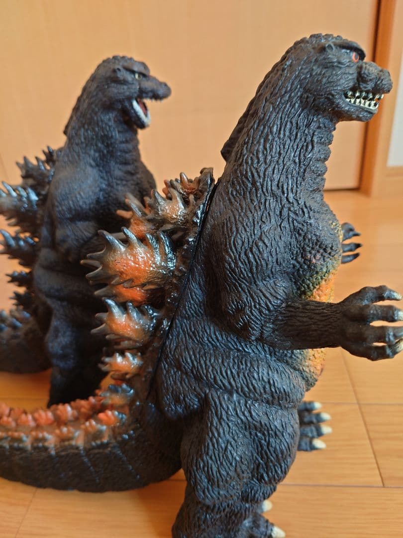ゴジラ　動くフィギュア 2体セット