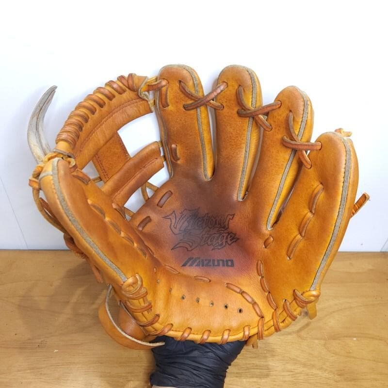 ミズノ ビクトリーステージ 限定モデル レッドラベル 内野用 硬式グローブ