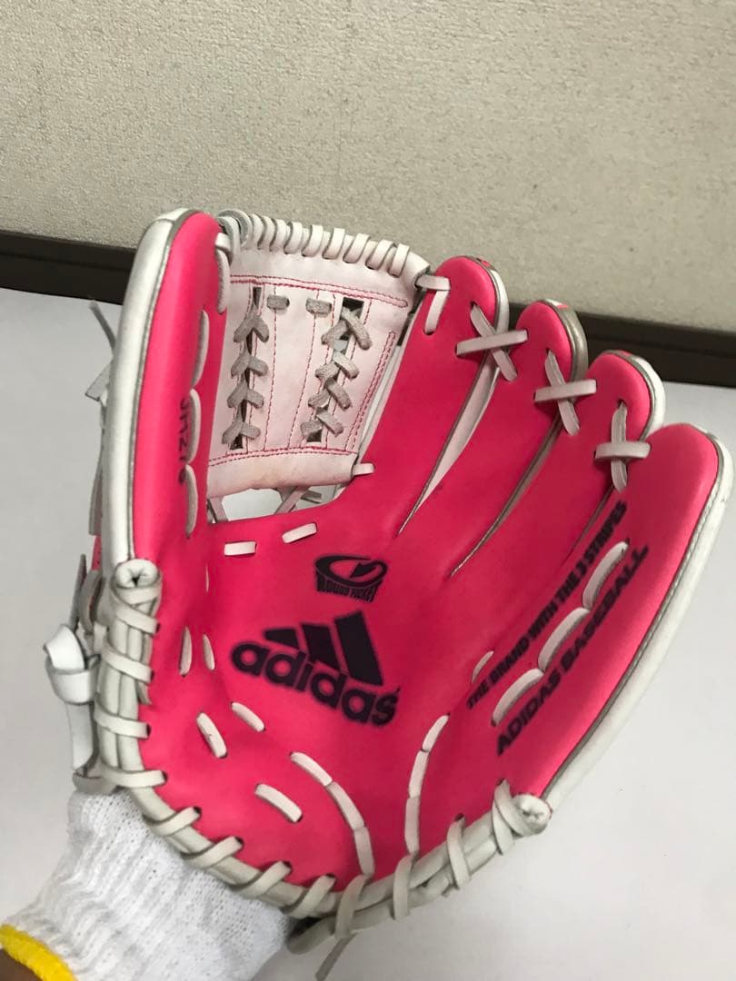 adidas 軟式グローブ