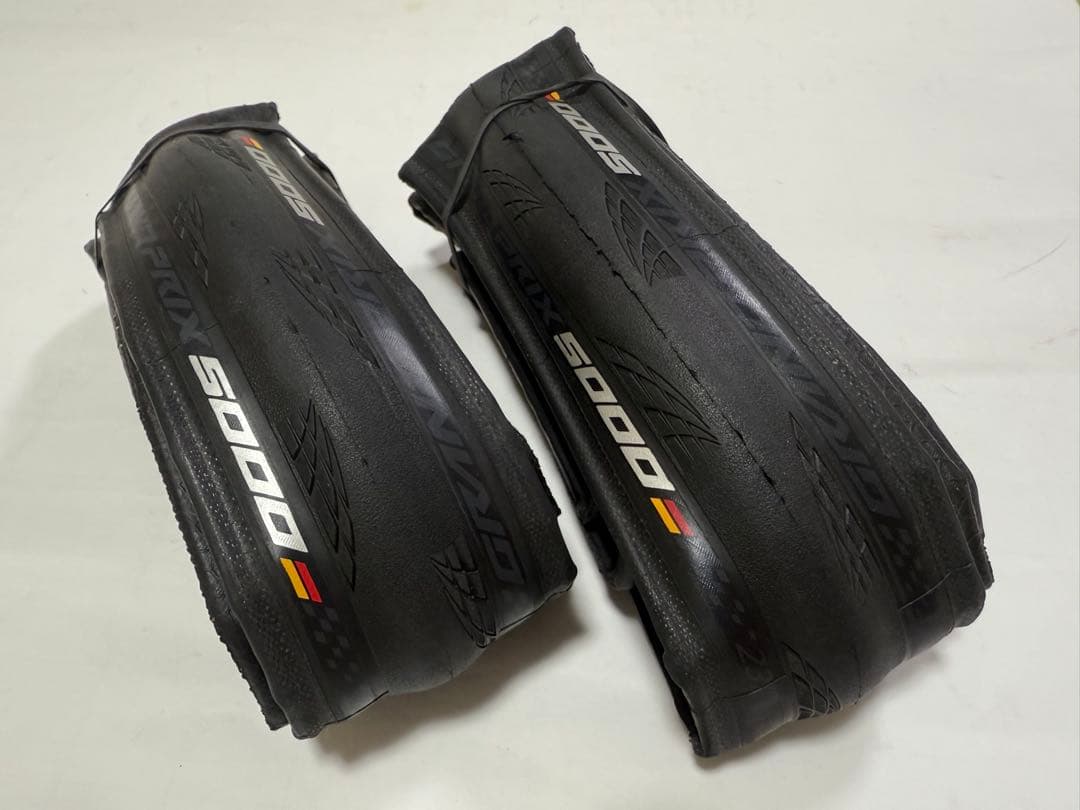 コンチネンタル　GP5000 クリンチャー 700×23c
