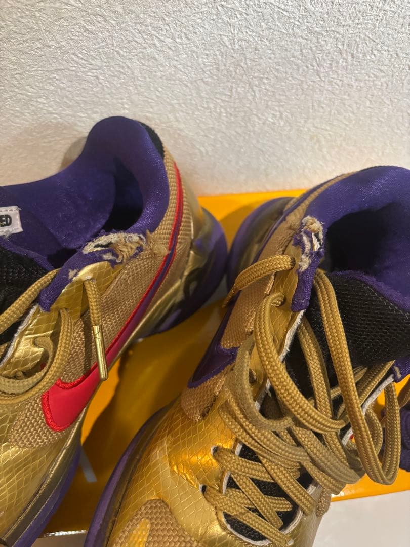 Nike Kobe シューズ ゴールド/パープル
