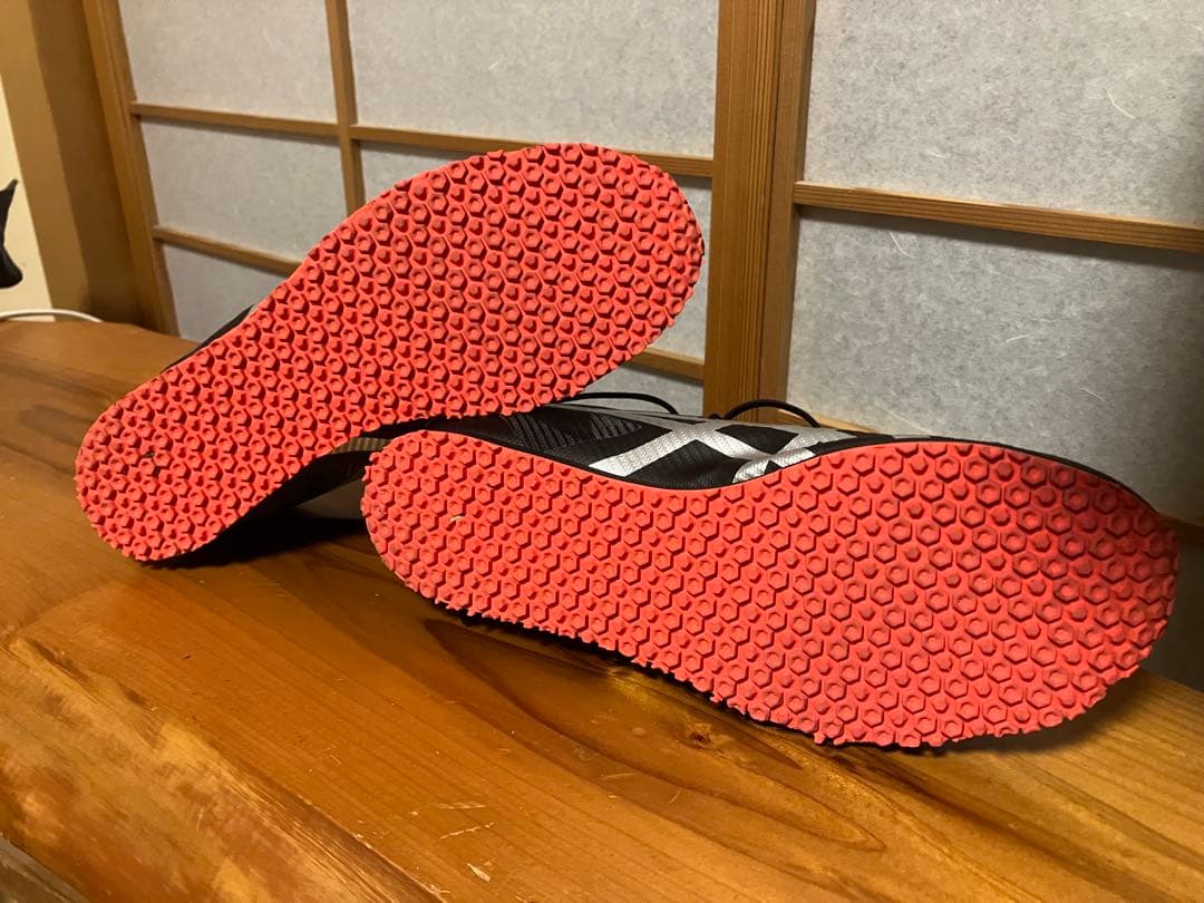 ASICS 陸上競技用　ウインドスプリント　黒　26.0