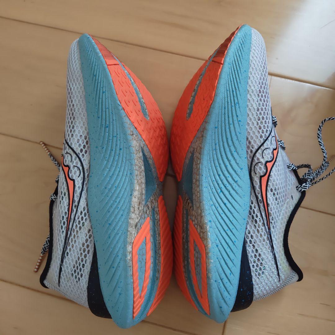 スパイク・シューズ Saucony Endorphin Pro3 25.5cm