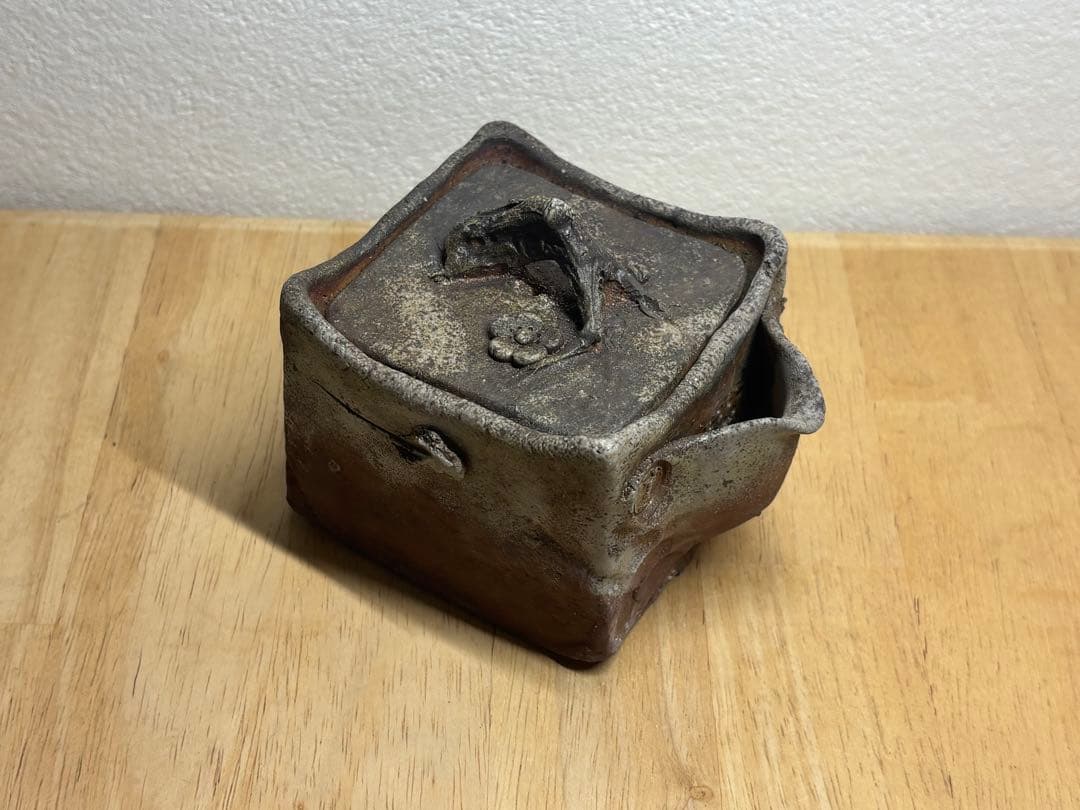 125. 備前焼 宝瓶 登り窯 梅 4角 手びねり 急須
