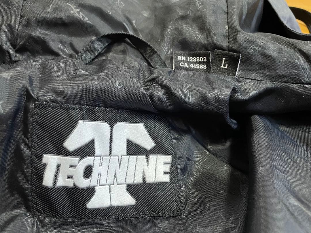 TECH IX スノーボードジャケット フード付き