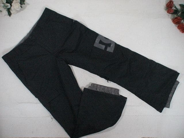 95296　DCシューズ　スノボウエア上下　赤ｘ黒ｘ白　L/XL